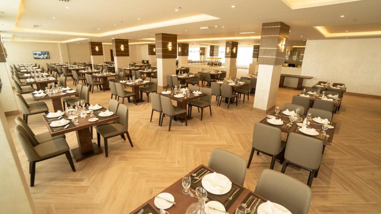 The Plaza Hotel & Resort Salalah Exterior photo