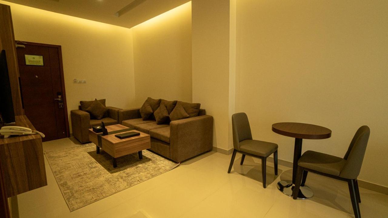 The Plaza Hotel & Resort Salalah Exterior photo