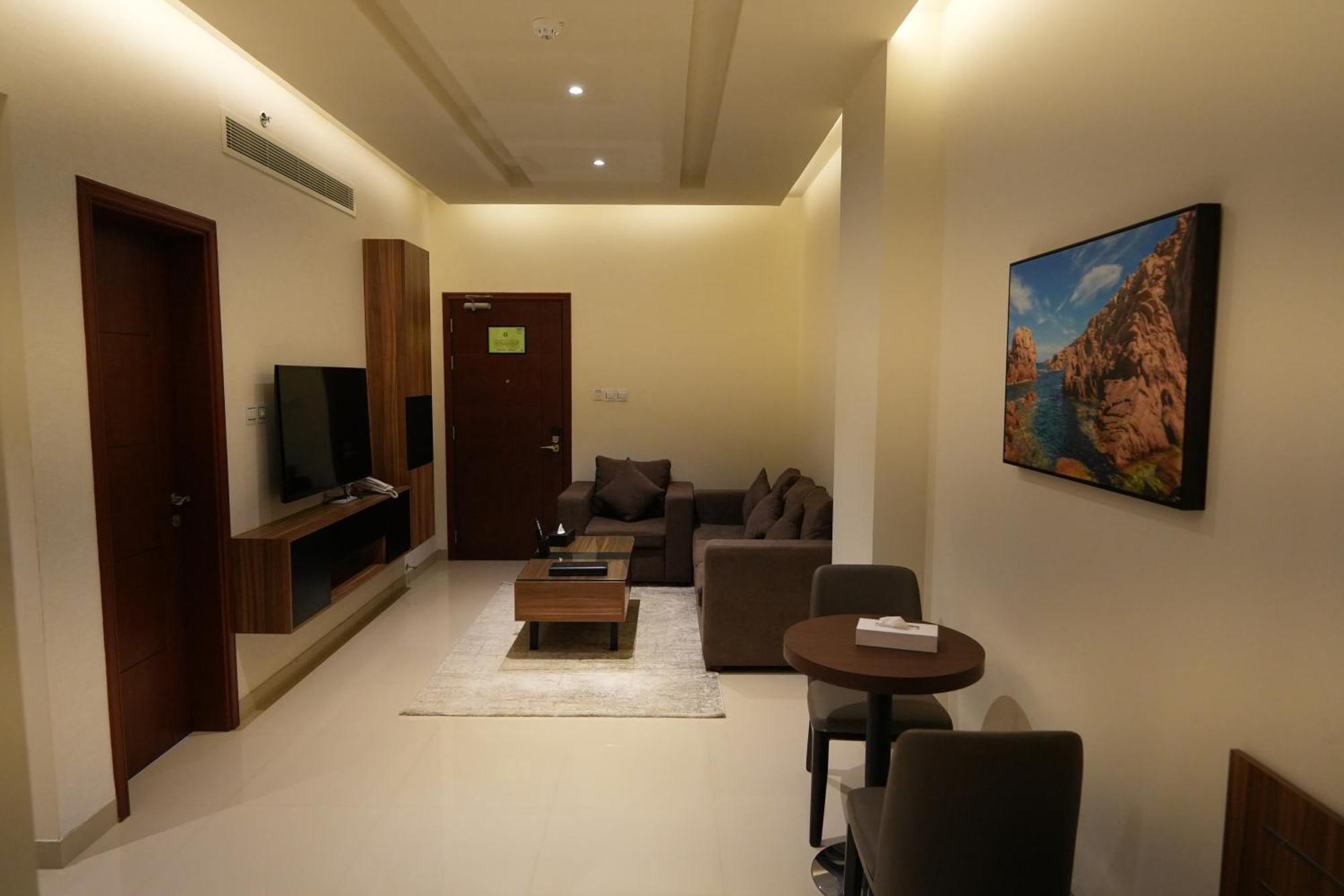 The Plaza Hotel & Resort Salalah Exterior photo